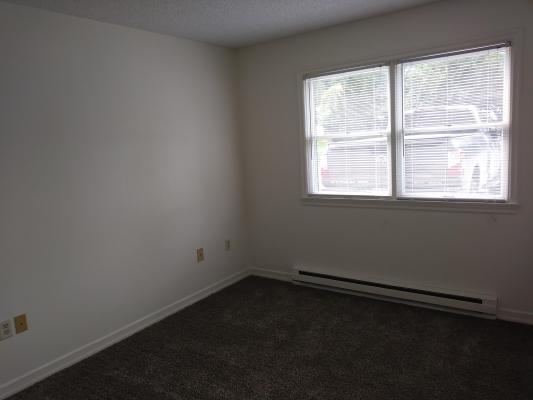 2nd Bedroom, perfect for a home office or workroom