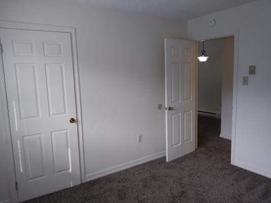 2nd smaller Bedroom